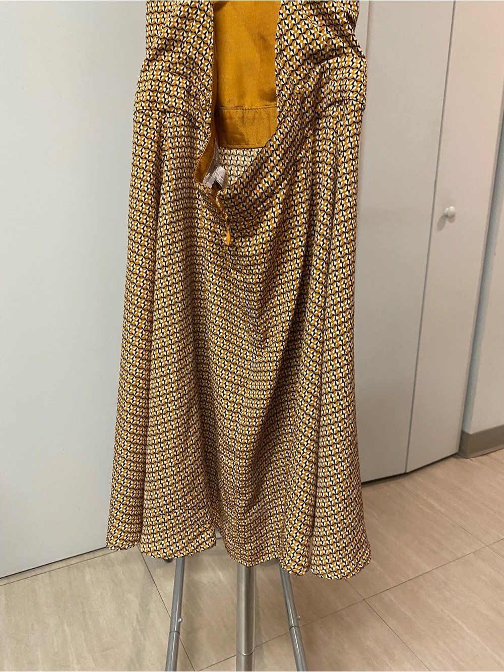 Forever 21 Gold Textured Slip Mini Dress with Adjustable Straps - Picture 7 of 11